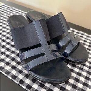 Italian Shoemakers stylish slide/wedge sandal